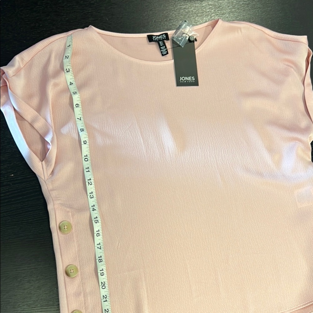 JONES NEW YORK Hammered Satin Crew Neck Short Sleeve Side Button Blouse - Picture 9 of 13